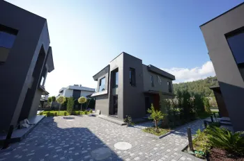 Property in Camyuva